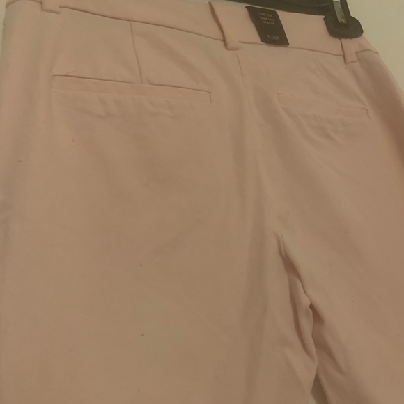 Babaton Elliot Pant in a blush pink colour - Picture 5 of 6